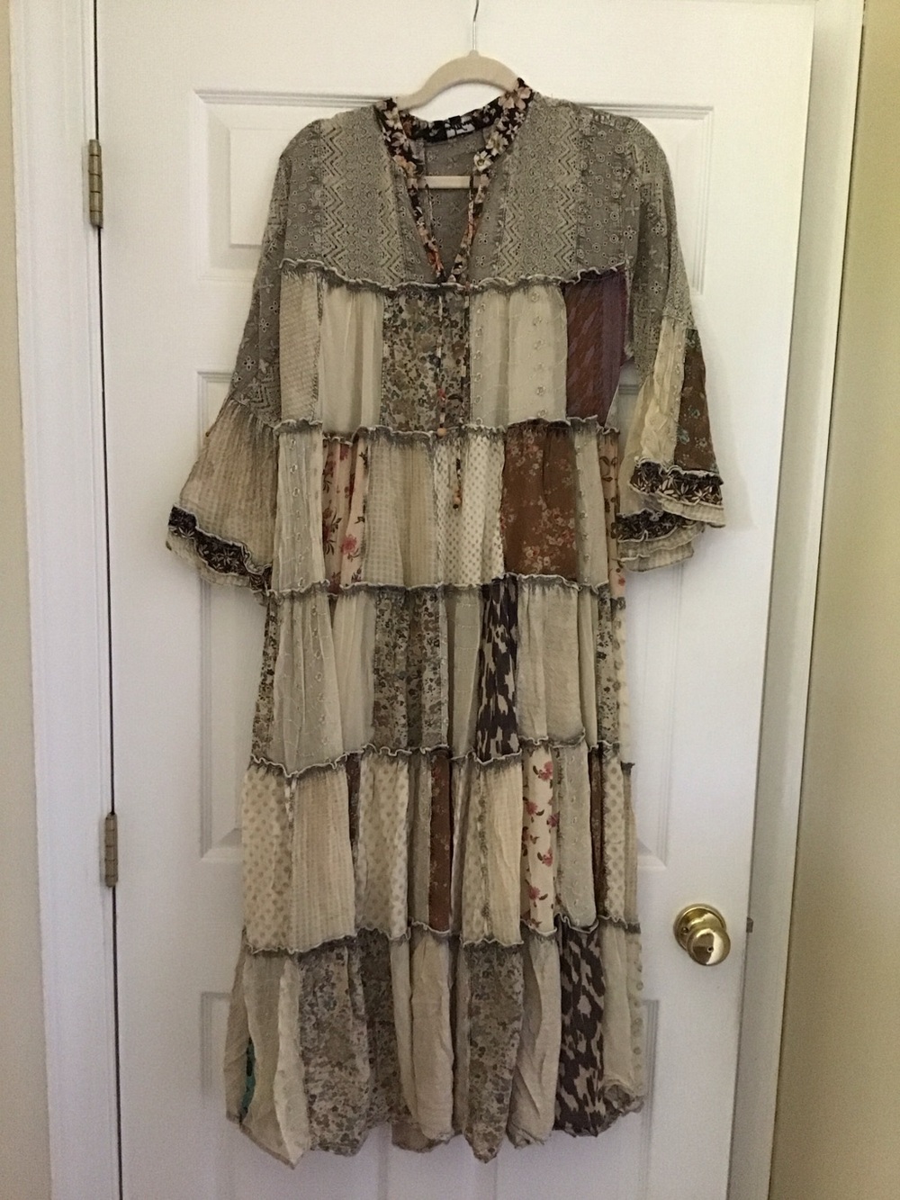YOUNG THREADS NWT DRESS MAXI CREAM PATTERNED LARGE XLARGE